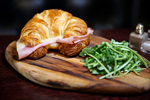 Croissant au Jambon